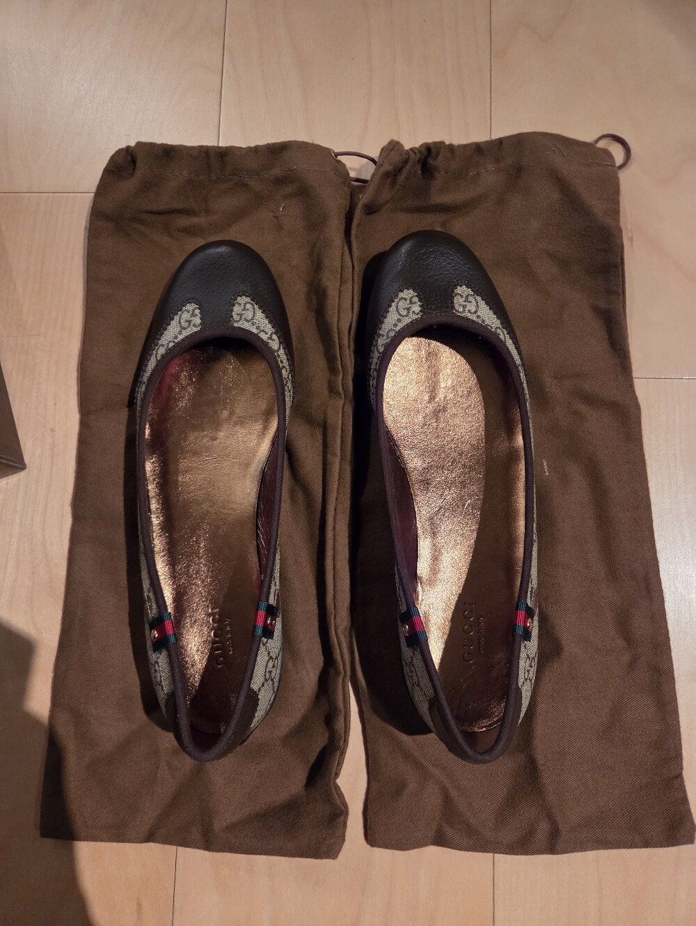 NWT Gucci Heart Monogram Flats Size 39